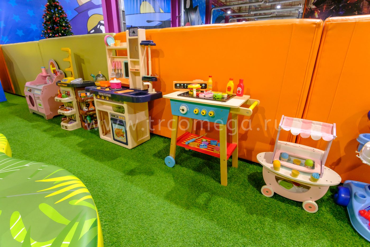 Какая детская игровая комната, организованная в торгово-развлекательном центре, будет интересна малышу?